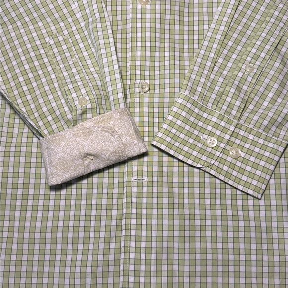 Banana Republic Men's Classic Plaid Button Up Shirt. Size L - Picture 5 of 7